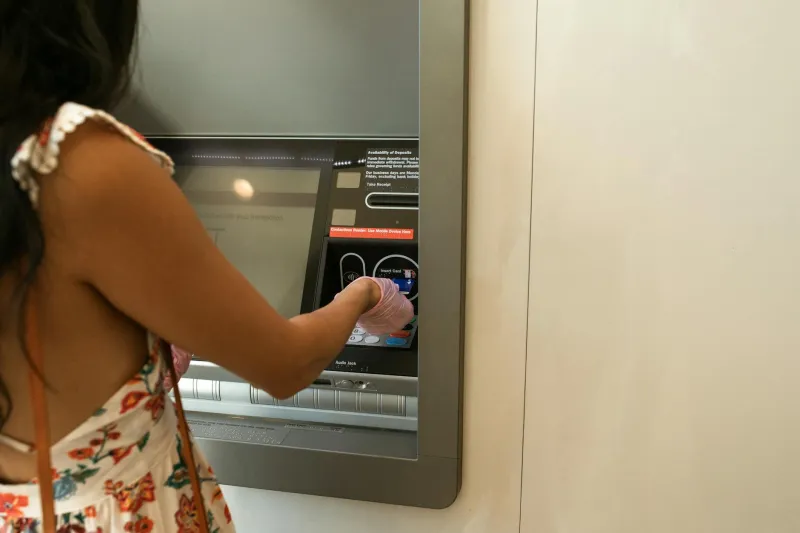 Your Money Was Locked Up Until Tuesday: Banking in America Before the ATM